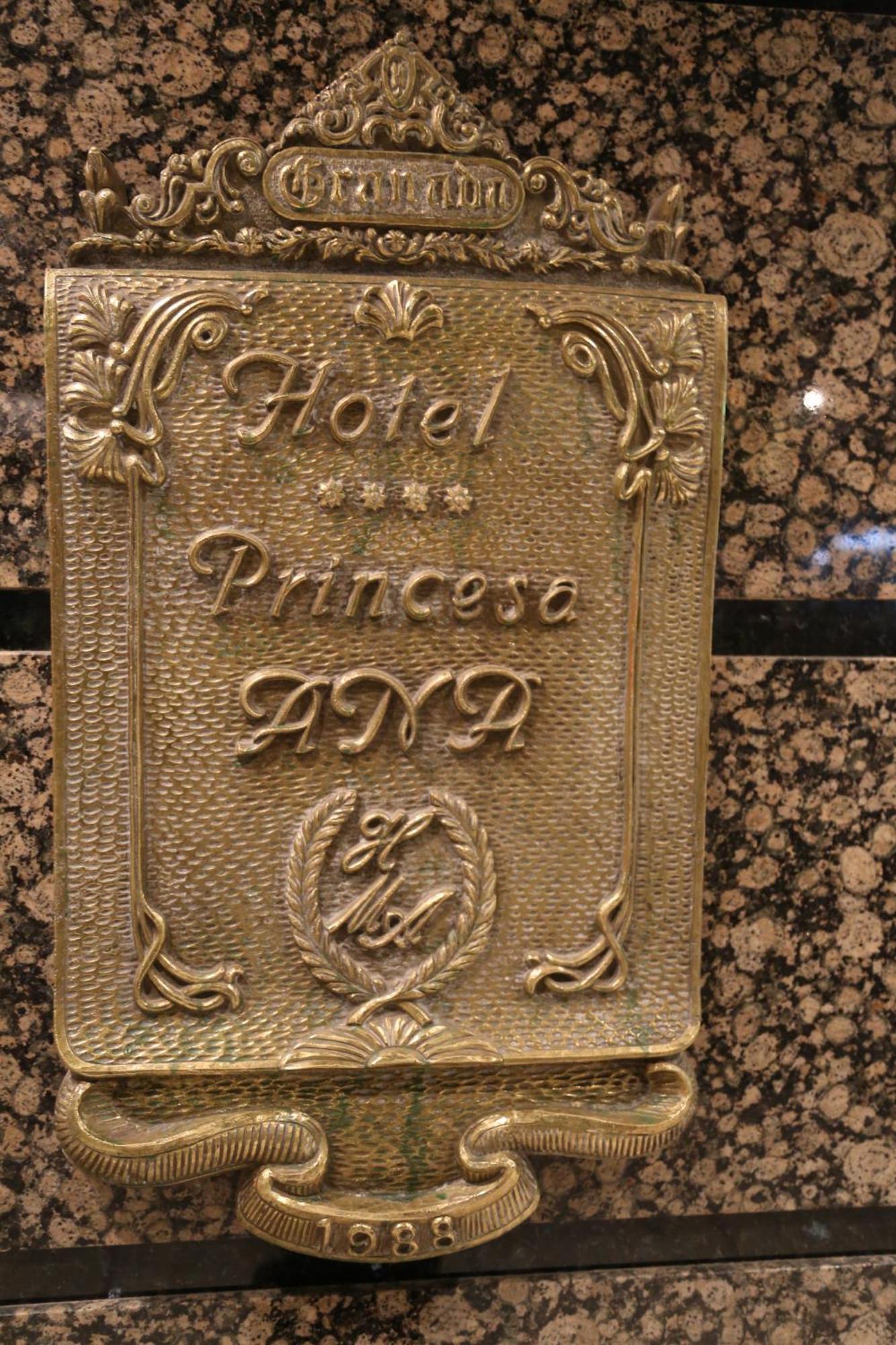Princesa Ana Granada Eksteriør bilde
